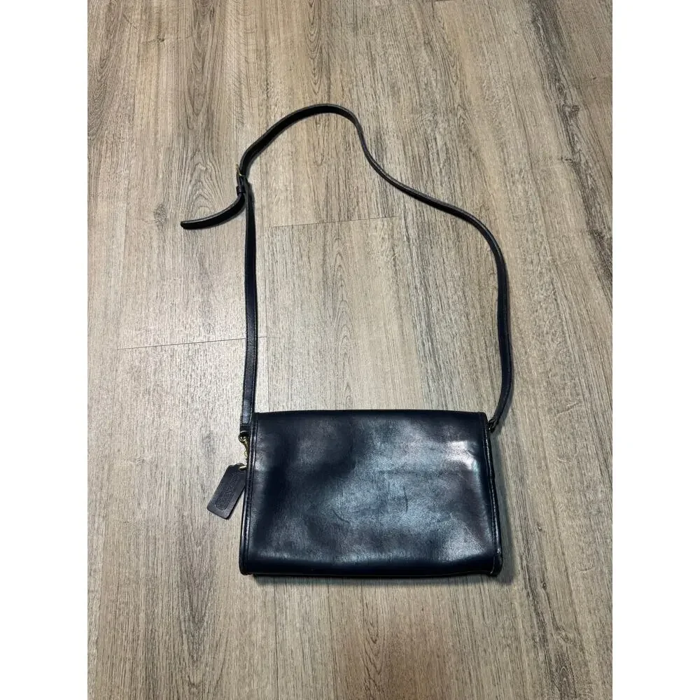 Vintage 1994 Coach Sterling Clutch 9945 Navy Leather